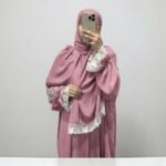لبس وردي