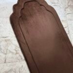 بني غامق